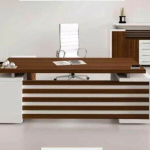 import placeholder for modern manger desk md32