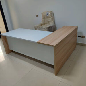 import placeholder for modern manger desk md9