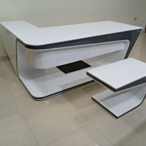 import placeholder for manager desk 17